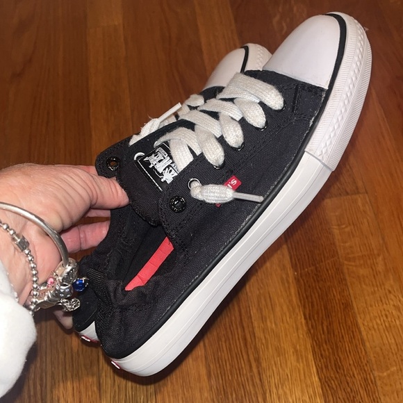 Levi’s comfort tech black canvas slip ons ladies size 6.5 - Picture 3 of 9